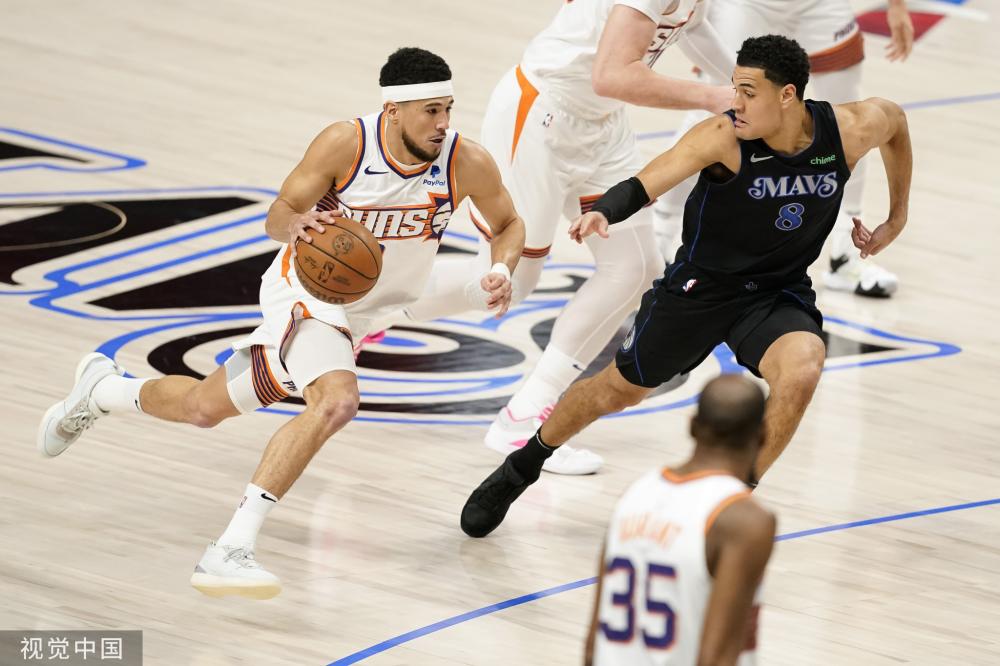 赛场上保持 赛场上保持