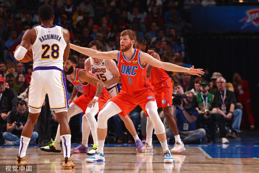 注重防守 注重防守